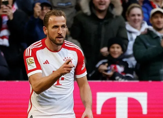 Foto - Sen ne yaptın böyle Ronaldo! 38 yaşında bunu da yaptı bile...