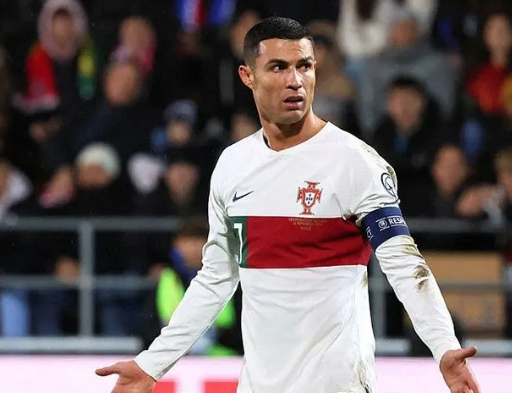 Foto - Sen ne yaptın böyle Ronaldo! 38 yaşında bunu da yaptı bile...