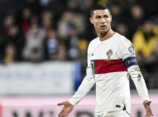 Foto - Sen ne yaptın böyle Ronaldo! 38 yaşında bunu da yaptı bile...