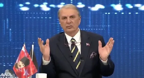 Foto - Sen ne yüzsüz bir herifsin be Can Ataklı! Bi sus artık yahu... Sen kim AK Parti seçmeni kim...