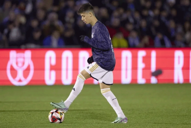 Foto - Sen neler yaptın Arda Güler! Arandina-Real Madrid maçında sahanın tek yıldızı oldu...