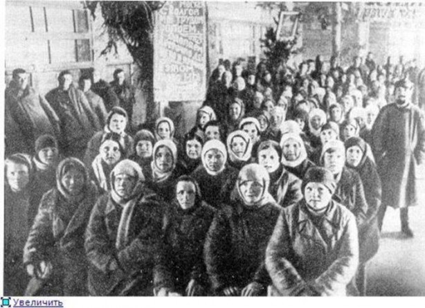 Foto - Seneler sonra kapılarını açtı