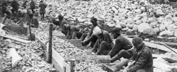 Foto - Seneler sonra kapılarını açtı