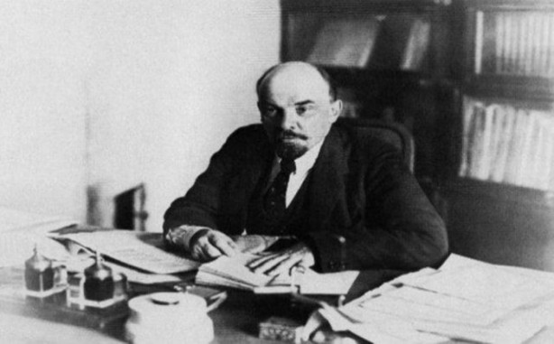 Foto - Seneler sonra kapılarını açtı