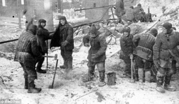 Foto - Seneler sonra kapılarını açtı