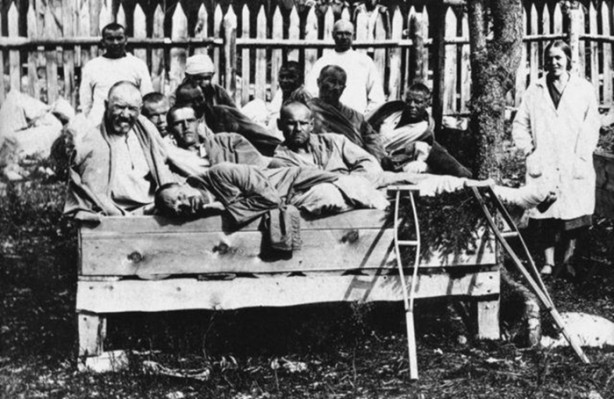 Foto - Seneler sonra kapılarını açtı