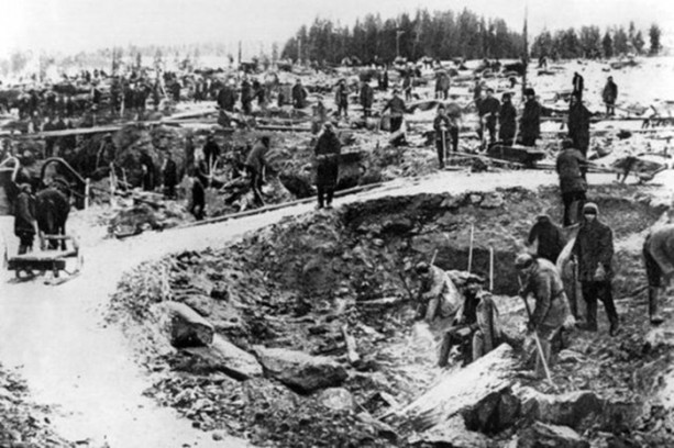 Foto - Seneler sonra kapılarını açtı