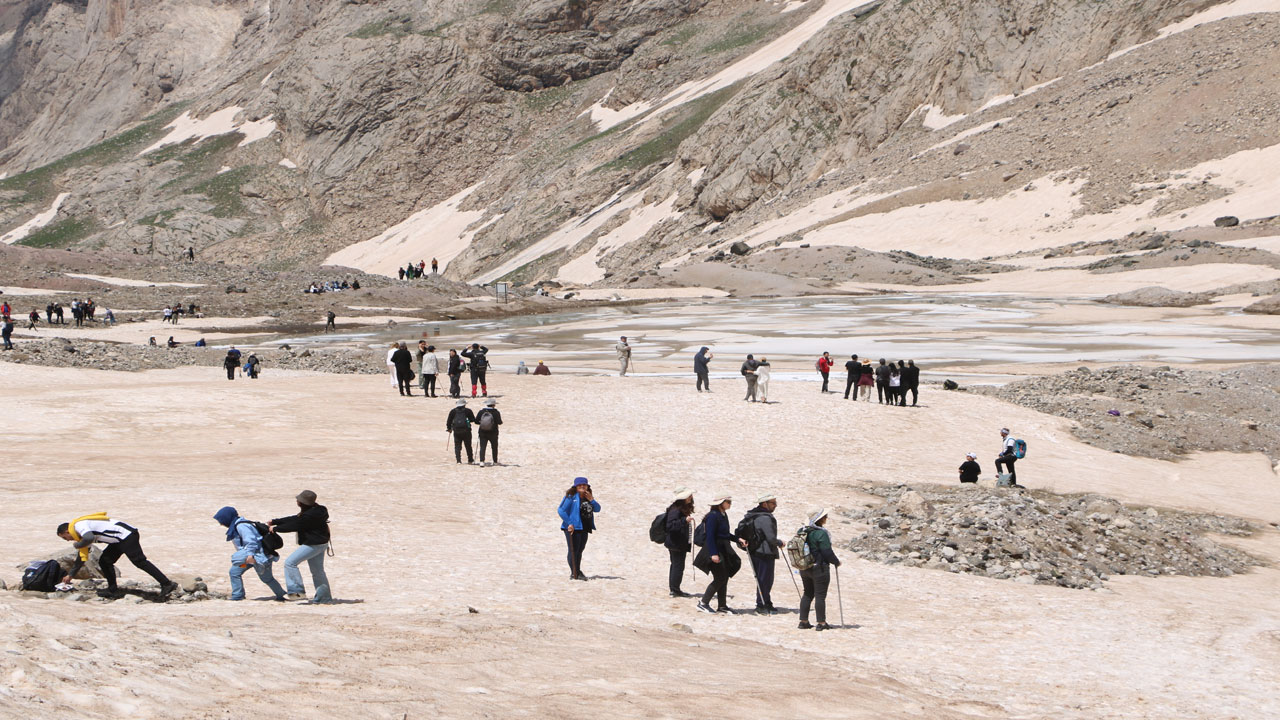 Foto - Senelerce gidilmesi yasaktı! Dünyanın öbür ucunda değil 20 bin yıllık buzullar Türkiye'de