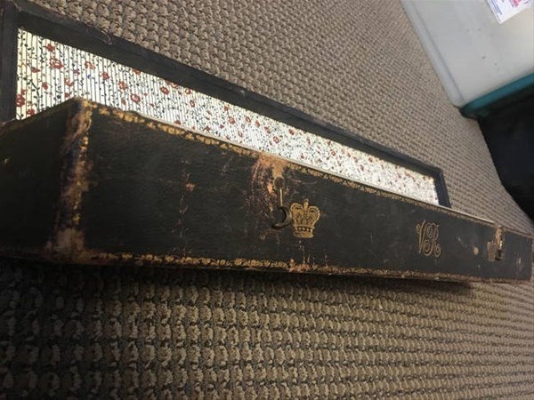 Foto - Senelerdir saklanan kutuyu açtı!