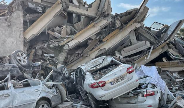Foto - Şener Üşümezsoy'un uyarısı yeniden yayıldı: Deprem olacak! O bölgede durmayın, acilen kaçın