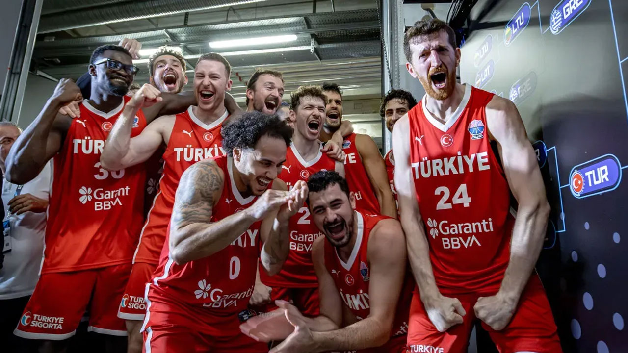 Foto - Senin Yunan milli marşından haberin var mı Bülent! Yunan’ın derdi seni mi gerdi?