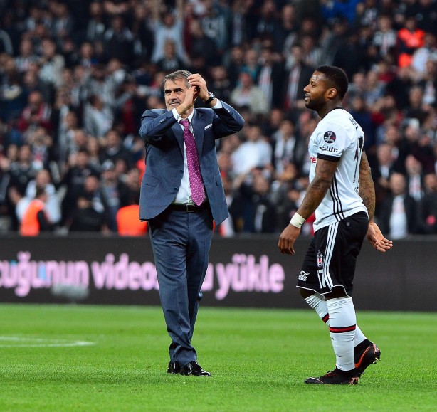 Foto - Şenol Güneş: Susuyorsak salaklığımızdan susmuyoruz