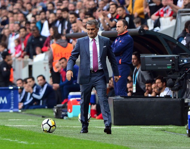 Foto - Şenol Güneş: Susuyorsak salaklığımızdan susmuyoruz