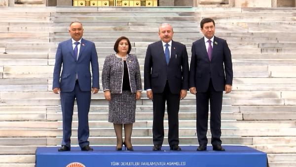 Foto - Şentop mevkidaşlarını Meclis'e bakın nasıl getirdi!