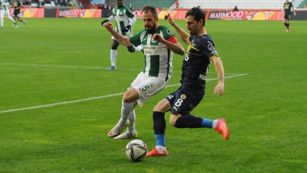 Foto - Serdar Dursun krizi! Elmacık kemiği kırıldı, hakem ve doktorlar araya girdi...