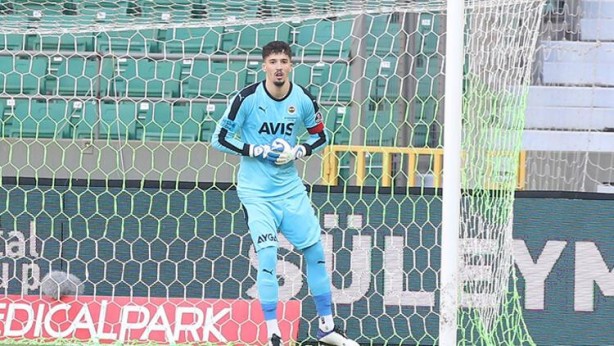 Foto - Serdar Dursun krizi! Elmacık kemiği kırıldı, hakem ve doktorlar araya girdi...