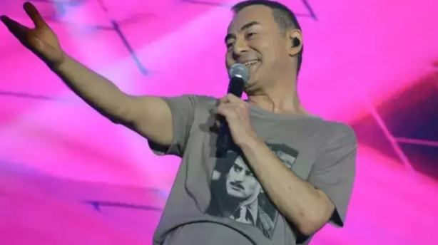 Foto - Serdar Ortaç şimdi de bakın ne yaptı! Kumar belasının ibretlik sonu