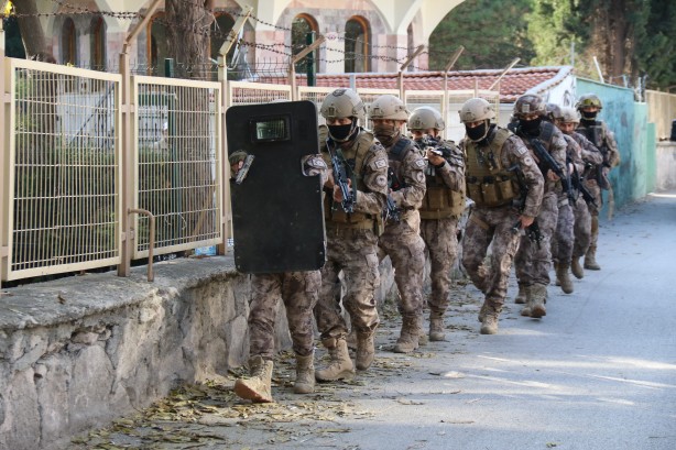 Foto - Şerefsizliği yanına kalmadı! O utanmaz böyle paketlendi