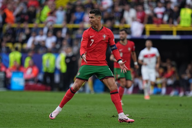 Foto - Sergen Yalçın'dan Montella'ya füze! "Aynı klasmanda değiliz"