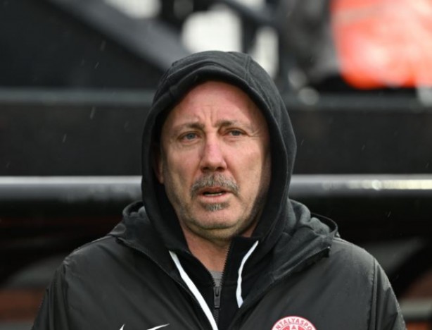 Sergen Yalçın'ı zor günler bekliyor