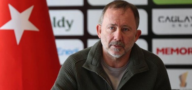 Foto - Sergen Yalçın'ı zor günler bekliyor