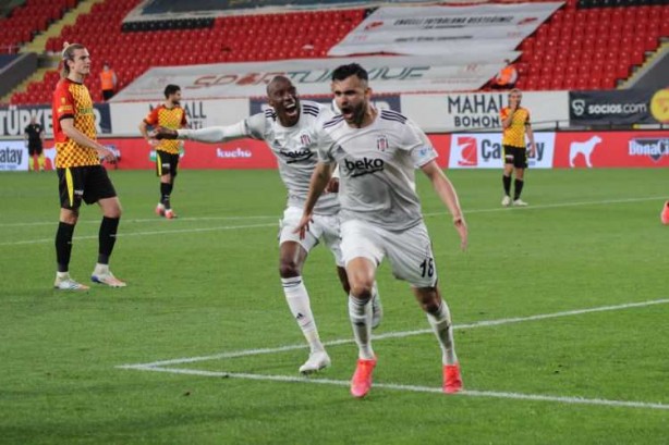 Foto - Sergen Yalçın'ın sevinç gözyaşları