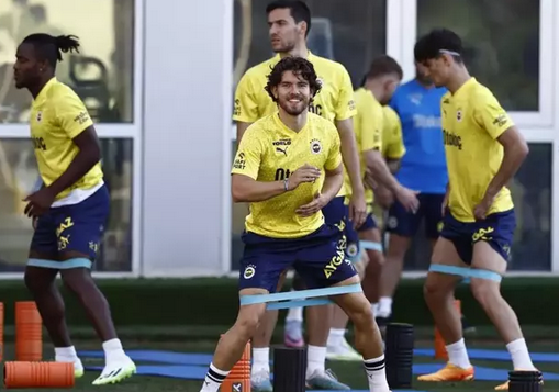 Foto - Serhat Akın ve Ümit Özat'ı bombaladı! İsmail Kartal dayanamadı, yazıklar olsun, size asla verilmeyecek