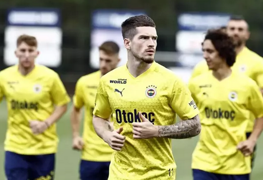 Foto - Serhat Akın ve Ümit Özat'ı bombaladı! İsmail Kartal dayanamadı, yazıklar olsun, size asla verilmeyecek