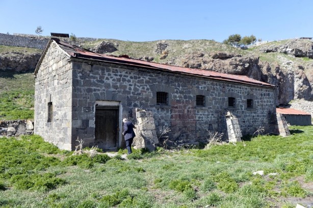 Foto - "Serhat Şehri"ndeki tarihi yapılar turizme ivme kazandıracak