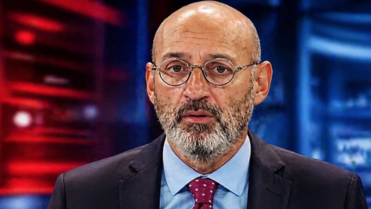 Serhat Ulueren o milli yıldız ve Okan Buruk için canlı yayında masayı devirdi: 'Defolsun gitsin!'