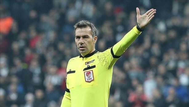 Foto - Serkan Çınar'dan Türk futbolunu ayağa kaldıracak çıkış! VAR'daki hakem öyle bir skandala imza atmış ki...