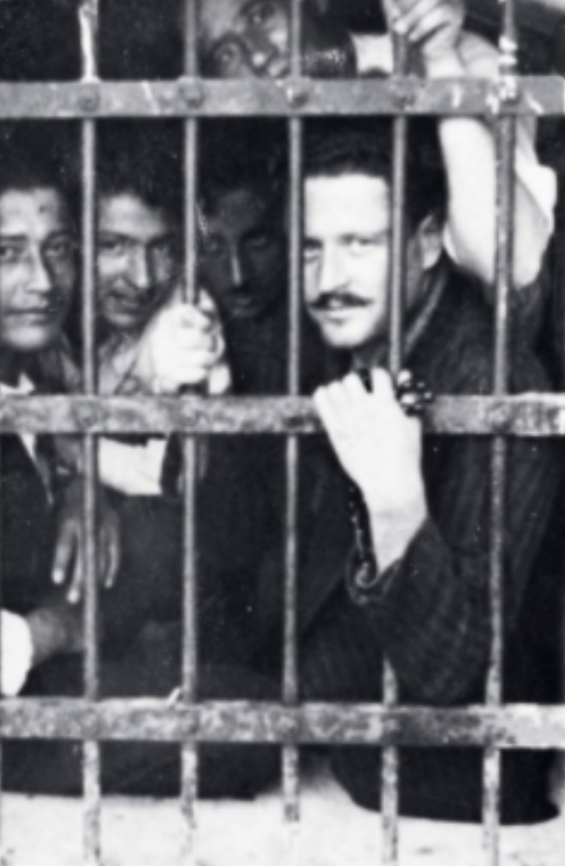 Foto - Sermayenin sanatçısı! Genco Erkal’a bir de buradan bakın