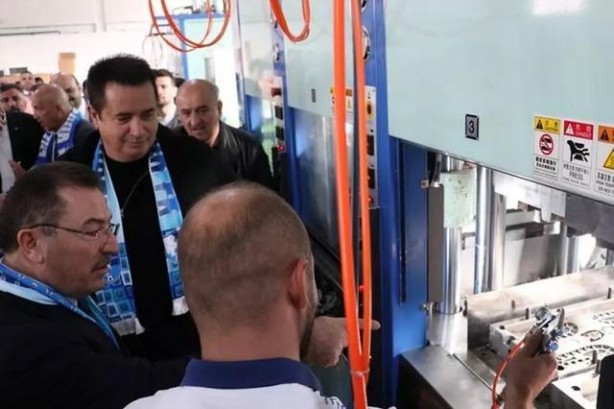 Foto - Serveti ile gündem olmuştu! İşte Acun Ilıcalı'nın yeni mesleği...