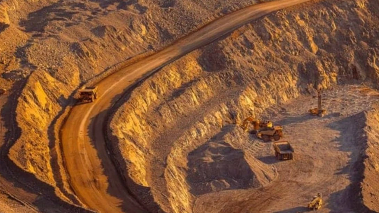 Foto - Ses getirecek keşif: Büyük bir altın rezervine ulaşıldı, kazdıkça altın fışkırdı