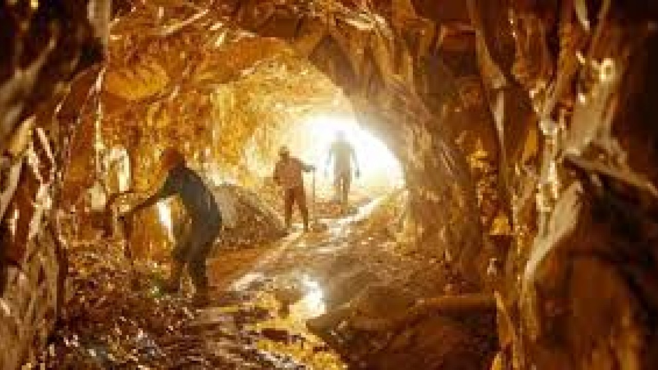 Foto - Ses getirecek keşif: Büyük bir altın rezervine ulaşıldı, kazdıkça altın fışkırdı