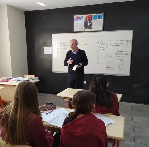 Foto - Sevan Nişanyan Atatürk’ü nişan aldı! Öldürülen okul müdürüne kin kustu katili savundu