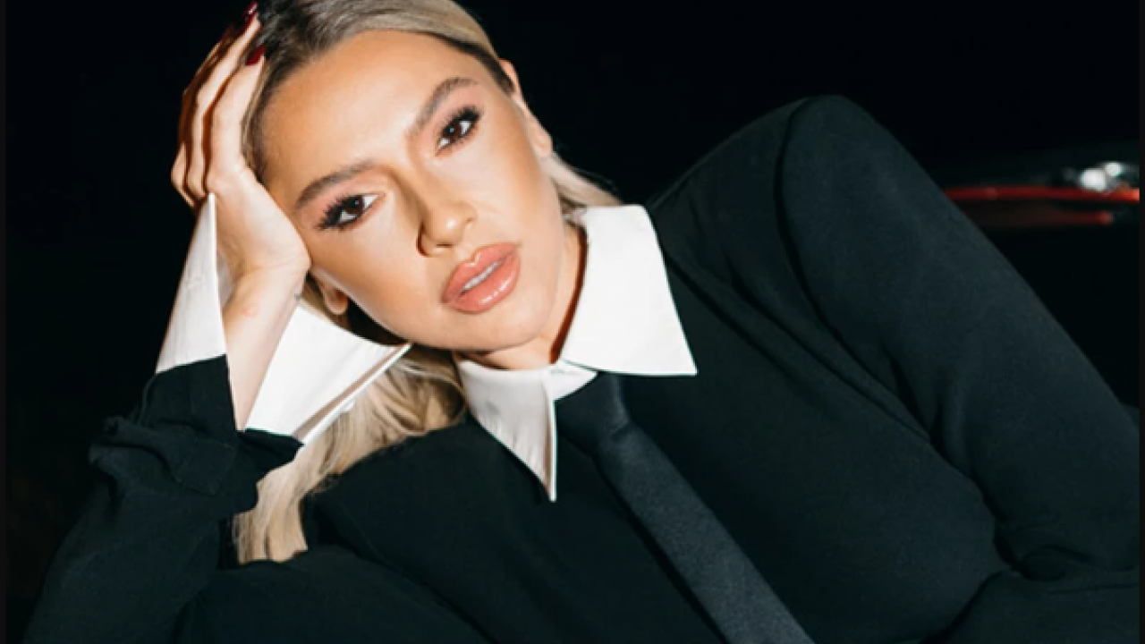 Foto - Sevda Türküsev 'yaptığı müstehcen rezalet' diyerek o ismi ifşa etti: Vergi bile ödemiyor