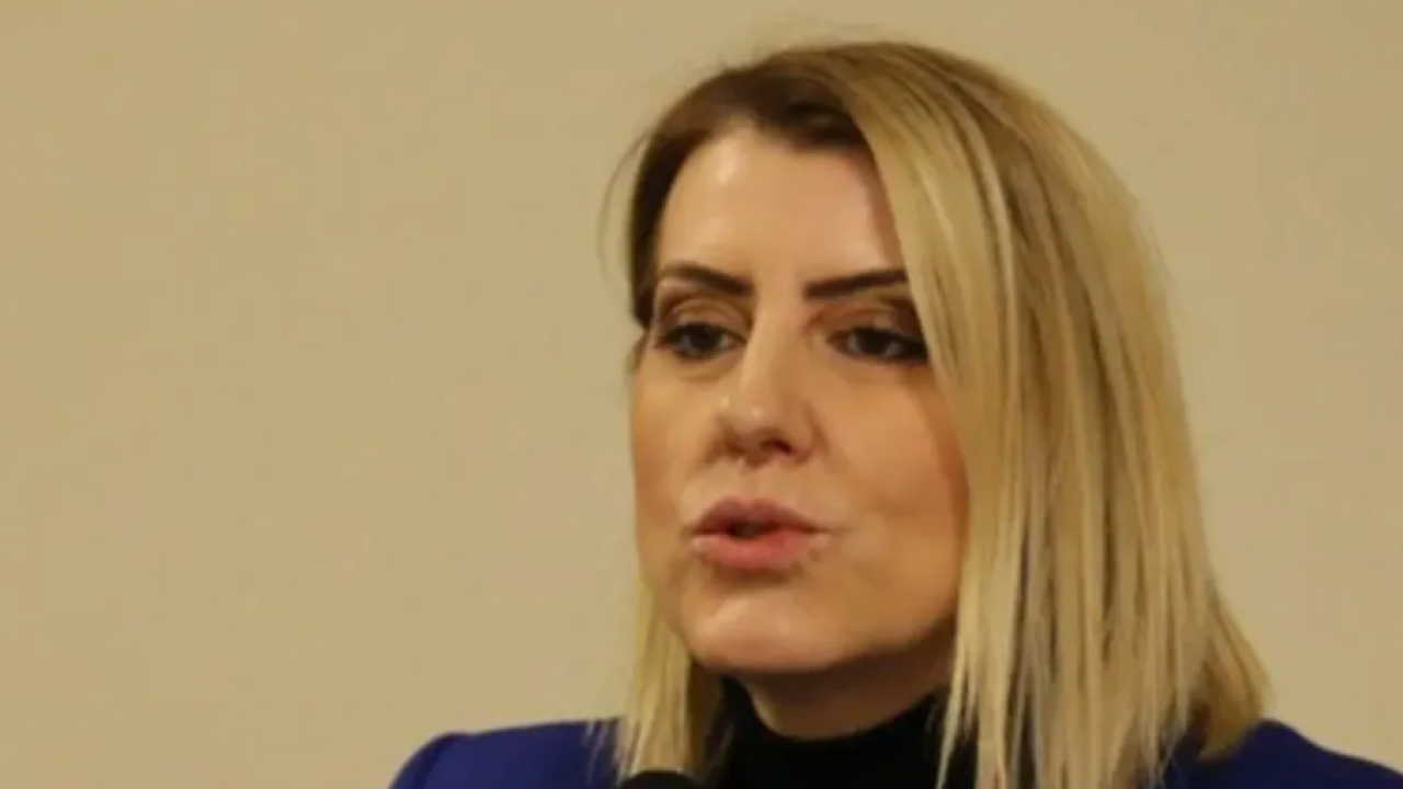 Sevda Türküsev 'yaptığı müstehcen rezalet' diyerek o ismi ifşa etti: Vergi bile ödemiyor