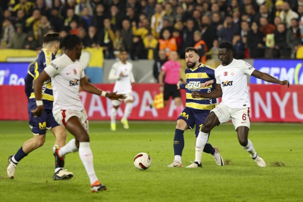 Foto - Sevindiren gelişme! Galatasaray'dan scout transferi! Okan Buruk hayran kaldı: Yok böyle bir transfer…