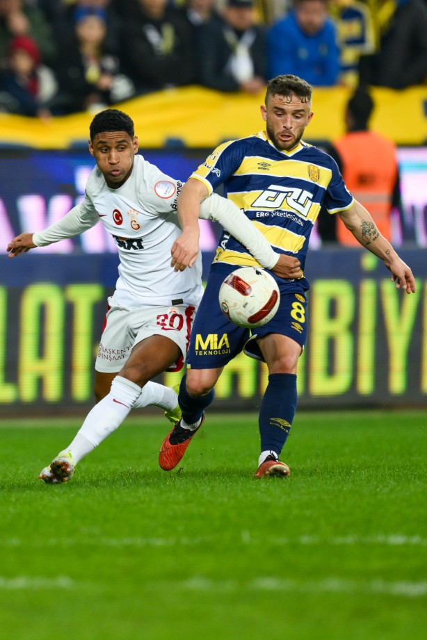 Foto - Sevindiren gelişme! Galatasaray'dan scout transferi! Okan Buruk hayran kaldı: Yok böyle bir transfer…