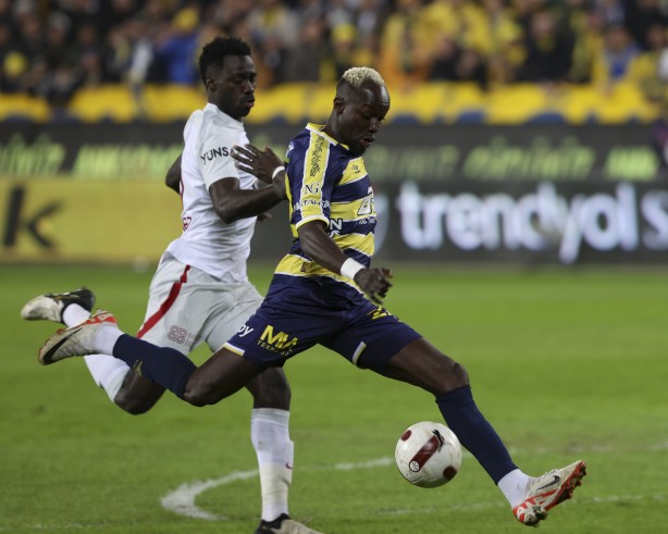 Foto - Sevindiren gelişme! Galatasaray'dan scout transferi! Okan Buruk hayran kaldı: Yok böyle bir transfer…