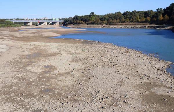 Foto - Seyhan Nehri'nde sular kesildi!