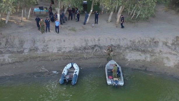 Foto - Seyhun Nehri'nde facia! 6'sı çocuk 9 kişi boğuldu 