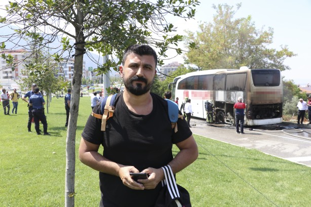 Foto - Seyir halindeki yolcu otobüsü alev aldı