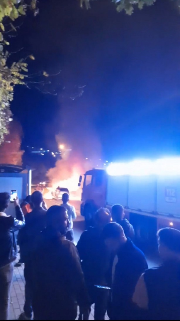 Foto - Seyir halindeydi! Otomobil alev aldı