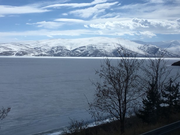 Foto - Seyrine doyulmaz bir güzellik: Çıldır Gölü