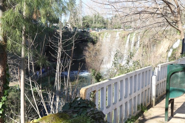 Foto - Seyrine doyum olmuyor: Düden Şelalesi - 7