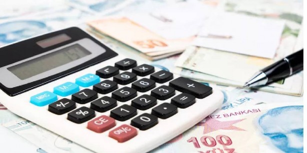 Foto - Seyyanen zam bekleyen emeklilere kritik uyarı: "Dönüm noktası" diyerek açıkladı! Son gün yarın