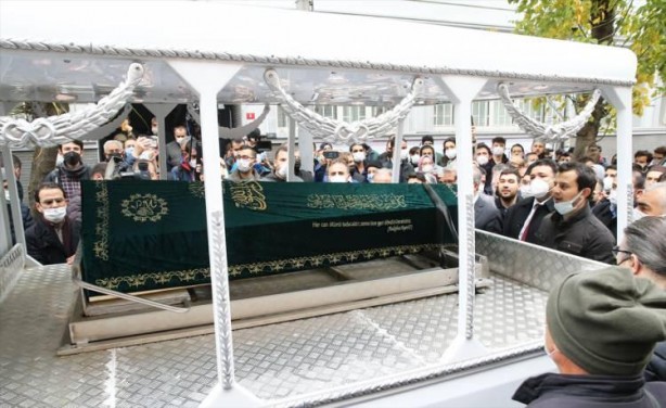 Foto - Sezai Karakoç, son yolculuğuna uğurlandı