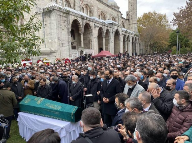 Foto - Sezai Karakoç, son yolculuğuna uğurlandı